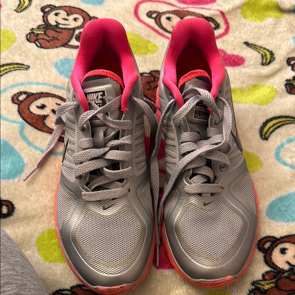 Comfy gym shoe